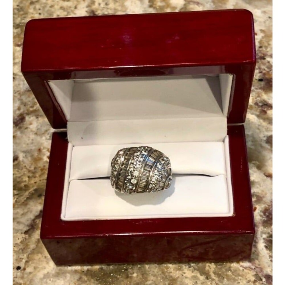 3.18ctw CZ Sterling Silver Dome Ring 7